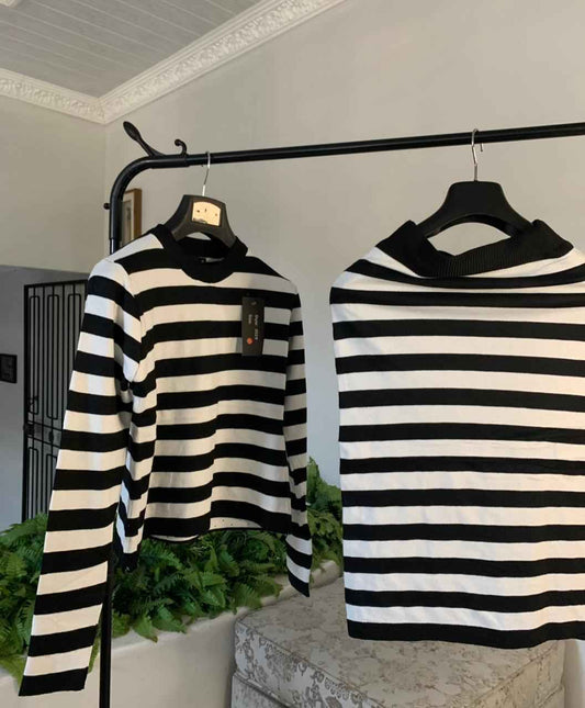 Ladies Black Striped Long Sleeved T-Shirt T-shirts Poshy's closet