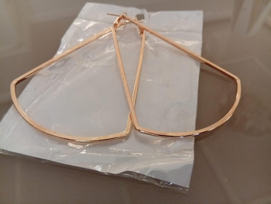Gold Circus Shape Hoop Earrings Earrings Poshy's closet