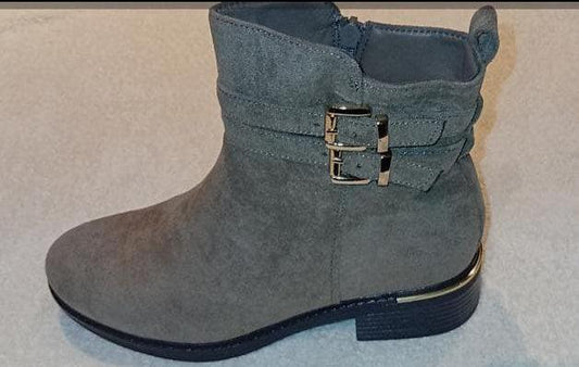 Ladies suede boots Boots Poshy's closet
